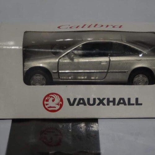 GamaVauxhallCalibravSilverinVauxhallboxin:scalediecastmodel