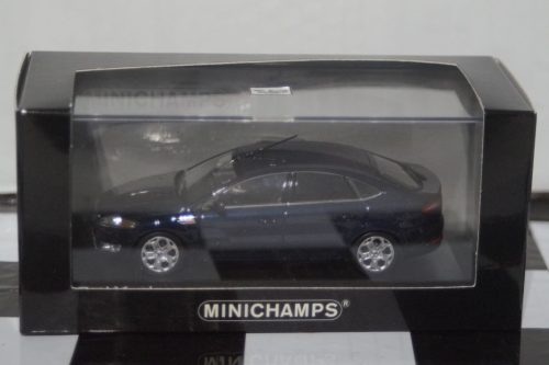 Minichamps Ford Fiesta Mk5 2004 Blue 5 Door LHD 1:43 Diecast