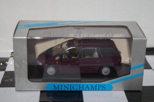 MinichampsFordMondeoDoorEstateRedLHD:Diecast