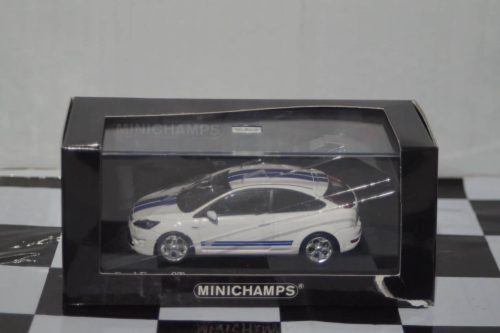 Minichamps ford focus st 2008 white 3 door 400 087300 1:43