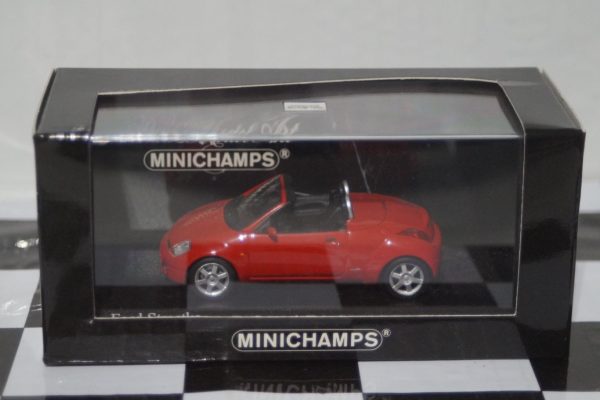 MinichampsFordStreetKARedDoor: