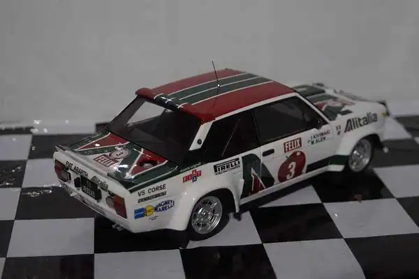 Kyosho fiat 131 abarth 1978 1000 lakes rally 08376e 1:18 diecast