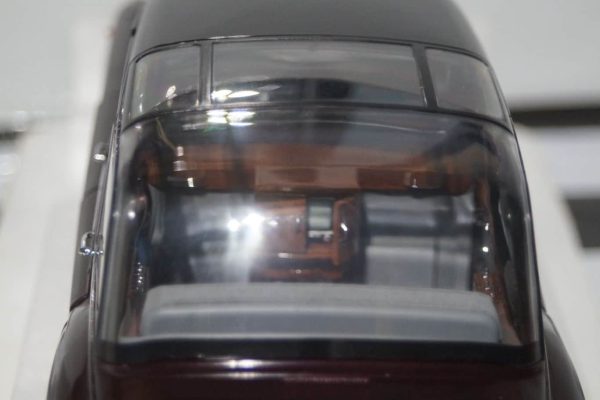 Rolls Royce Phantom 6 Queen Elizabeth Edition RR10RY 1:18 Diecast
