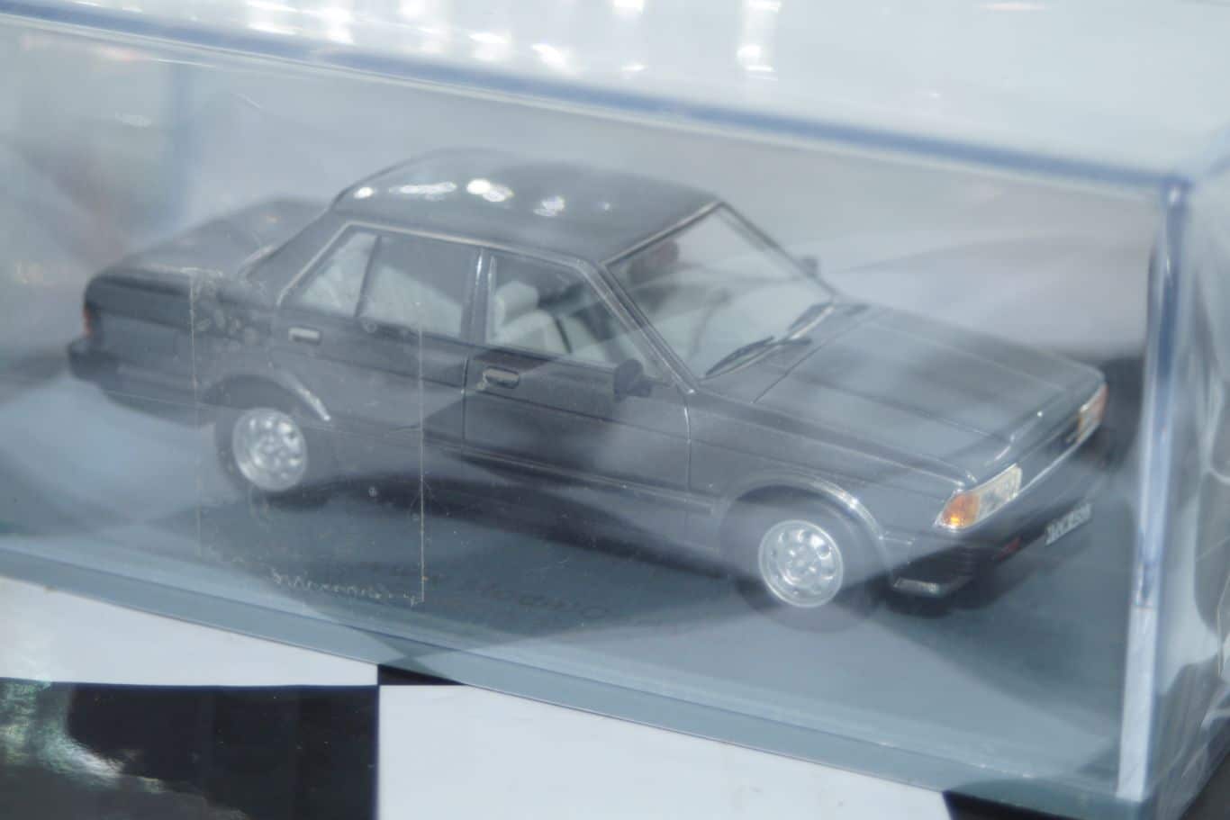 NEO Models Datsun Bluebird U910 Grey NEO44503 Grey 1:43