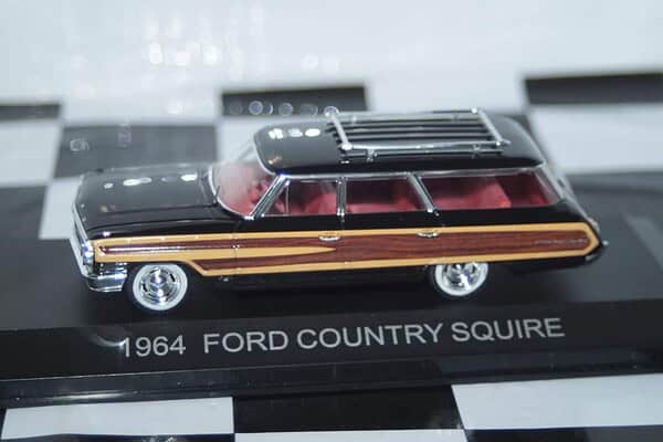 Premium x diecast ford country squire 1964 black pr010 1:43