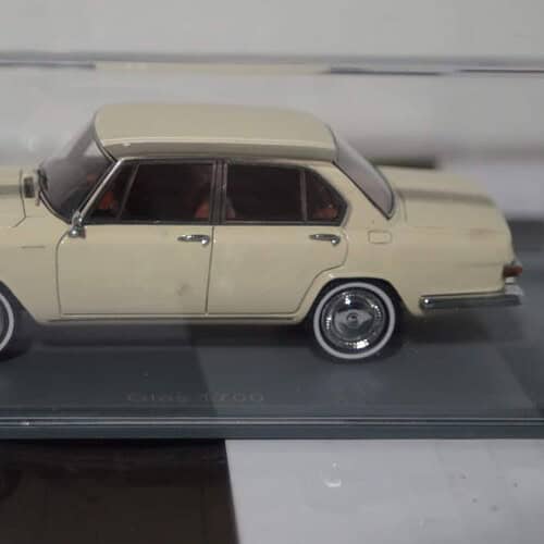 NEO Models Glas 1700 Beige NEO44226 1:43