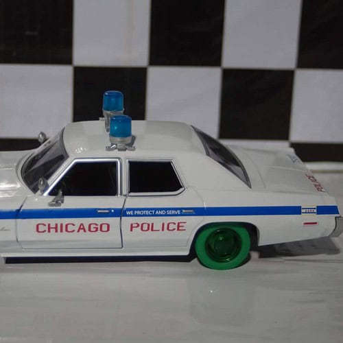 Greenlight Dodge Monaco Chicago Police Department 1:24 Diecast 84012