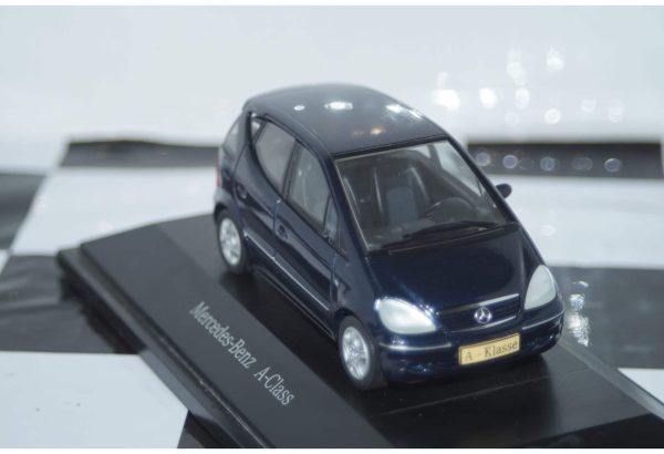 Premium x diecast ford mustang 1965 black prd204 1:43