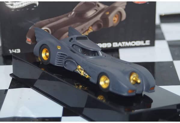 Hotwheels 1969 Batmobile 1:43 X5494