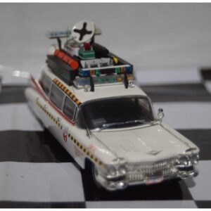 Hotwheels elite ecto 1 ghostbusters 1:43 x5495