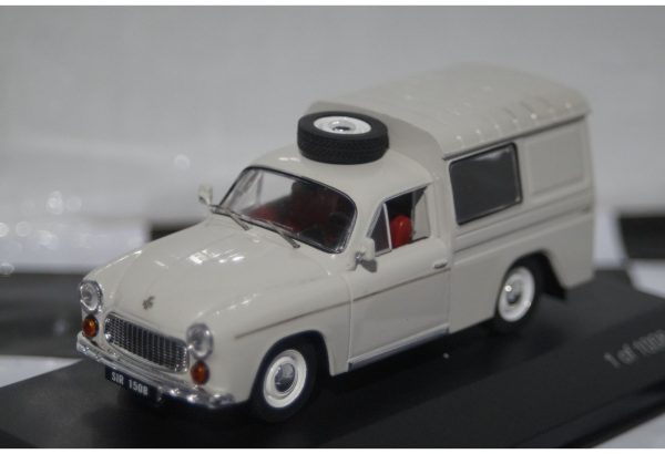 Whitebox Syrena 105 Bosto 1972 Van 1:43 WB212