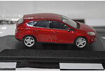 Minichamps Ford Focus 5 Door Hatch Fire red Dealer Edition 1:43