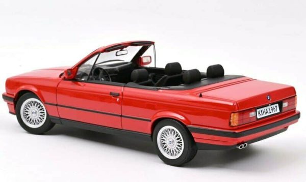 Norev BMW 3-SERIES 318i (E30) CABRIOLET 1991 1/18th 183210