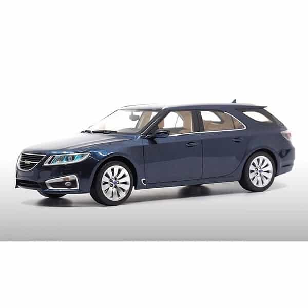 DNA Collectible Saab 9-5 Sportcombi Estate 2010 1:18 DNA000075 Resin
