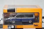 Ixo volkswagen multivan t6 2017 silver/blue diecast 1:43 clc360n