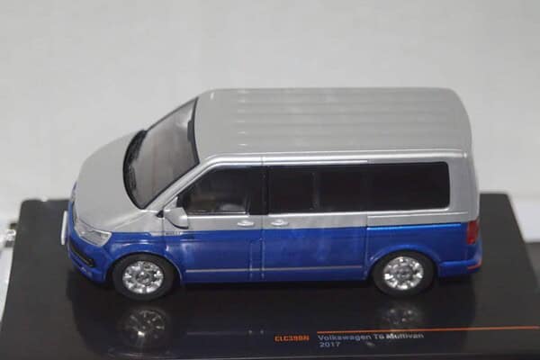 Ixo volkswagen multivan t6 2017 silver/blue diecast 1:43 clc360n