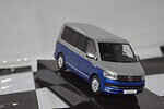 Ixo volkswagen multivan t6 2017 silver/blue diecast 1:43 clc360n