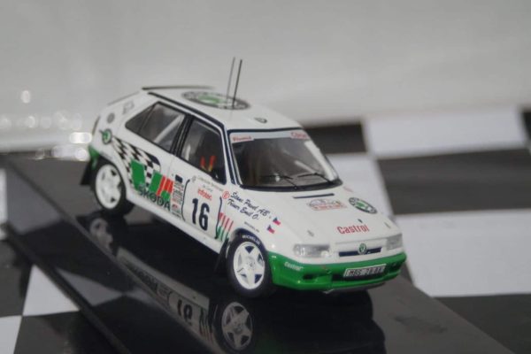 Ixo skoda felicia e.triner t-d-c 1995 1:43 rac371a