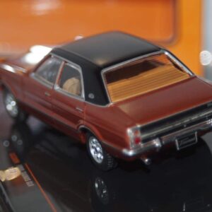 Ixo ford taunus glx 1973 diecast 1:43 clc392n