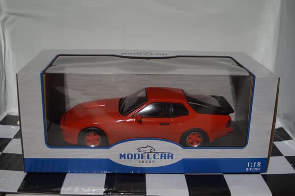 Model car group porsche 924 carrera gt red with red rims mcg18302