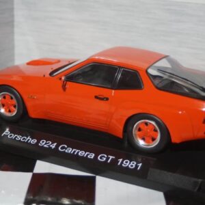 Model car group porsche 924 carrera gt red with red rims mcg18302