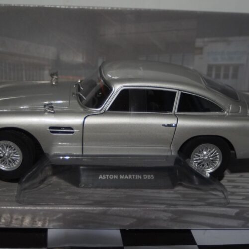 Solido Aston Martin DB5 Silver Birch 1:18 Diecast S1807101