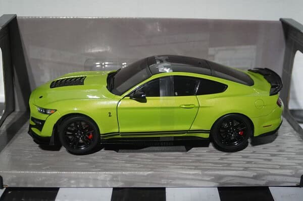 Solido Ford Shelby Mustang GT500 Green 2020 1:18 Diecast S1805902