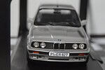 Bmw 325i touring 1991 silver 1:18 scale norev 183216