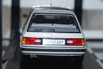 Bmw 325i touring 1991 silver 1:18 scale norev 183216