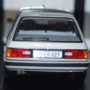 Bmw 325i touring 1991 silver 1:18 scale norev 183216