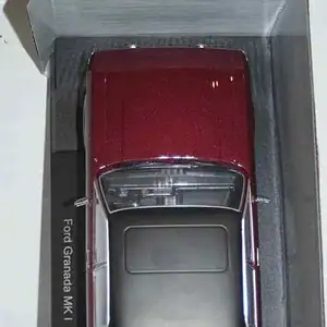 Model car group ford granada mk1 red/black mcg18393
