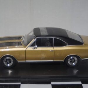 Whitebox opel commodore a gs/e coupe 1:24 wb124105-o