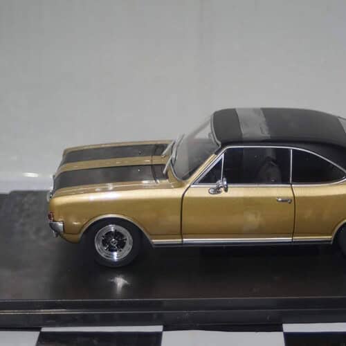 Whitebox Opel Commodore A GS/E Coupe 1:24 WB124105-O