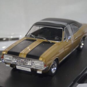 Whitebox opel commodore a gs/e coupe 1:24 wb124105-o