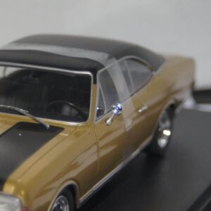 Whitebox opel commodore a gs/e coupe 1:24 wb124105-o