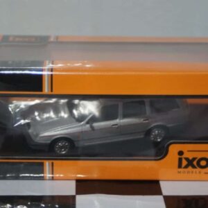 Ixo ford sierra ghia estate silver diecast 1:43 clc391n