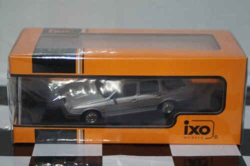 Ixo ford sierra ghia estate silver diecast 1:43 clc391n