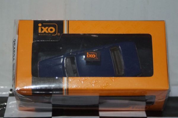 Ixo volvo 144 dark blue diecast 1:43 clc410n