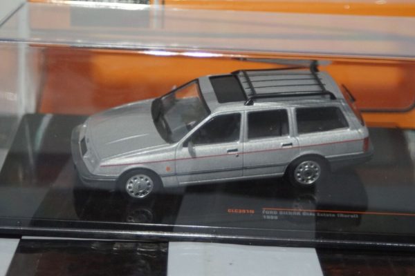 Ixo ford sierra ghia estate silver diecast 1:43 clc391n