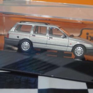 Ixo ford sierra ghia estate silver diecast 1:43 clc391n