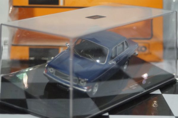 Ixo volvo 144 dark blue diecast 1:43 clc410n