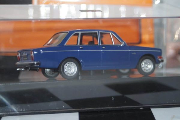 Ixo volvo 144 dark blue diecast 1:43 clc410n