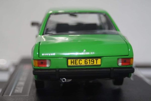 Sunstar 1975 ford escort mk2 sport green 4619 1:18 scale