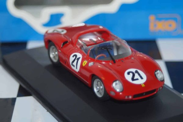 Ixo ferrari 250p spider le mans winner 1963 diecast 1:43 lm1963