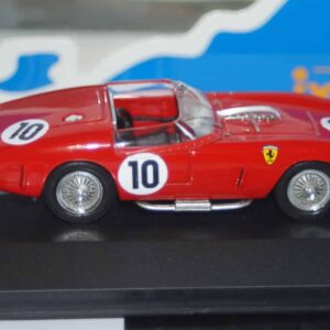Ixo Ferrari TRI/61 Le mans Winner 1961 Diecast 1:43 LM1961