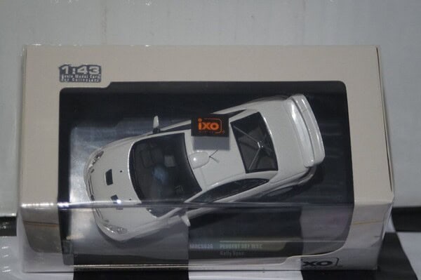 Ixo Peugeot 307 Diecast White 1:43 MDCS030