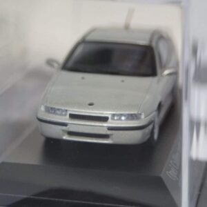 Minichamps opel calibra 4x4 turbo silver 1992 943 045723 1:43