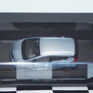 I scale opel ampera-e 2018 light blue 1:43 oc11015