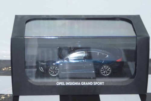I scale opel insignia grand sport dark blue 1:43 oc10924