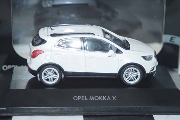 I Scale Opel Mokka X 2018 White 1:43 OC10921